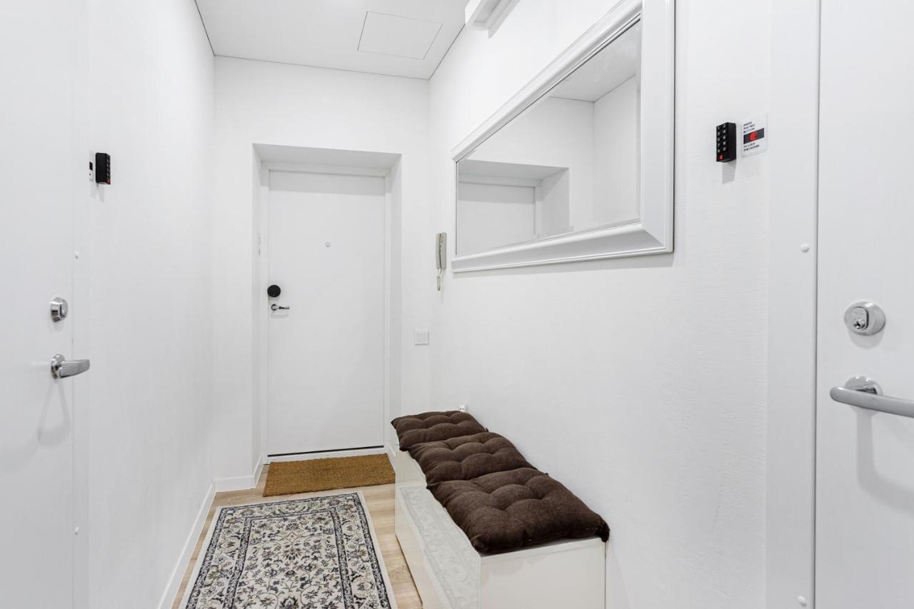 Cozy Naugarduko Close To Old Town Apartment